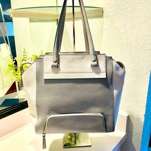 New without tags Danielle Nicole Travel Tote